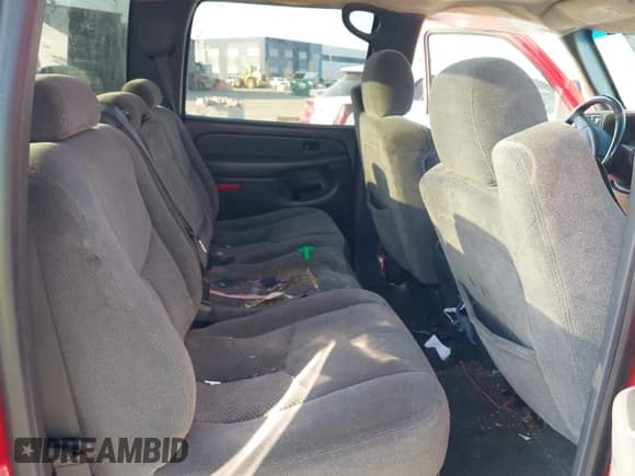 ✅ 2006 Chevrolet Silverado 2500HD LT3 • VIN: 1GCHK23U16F231731 • Lot: 43749635. Listed on IAAI with 181,834 mi. Free auction sales archive from the USA and detailed vehicle history report at DreamBid. Image 8.