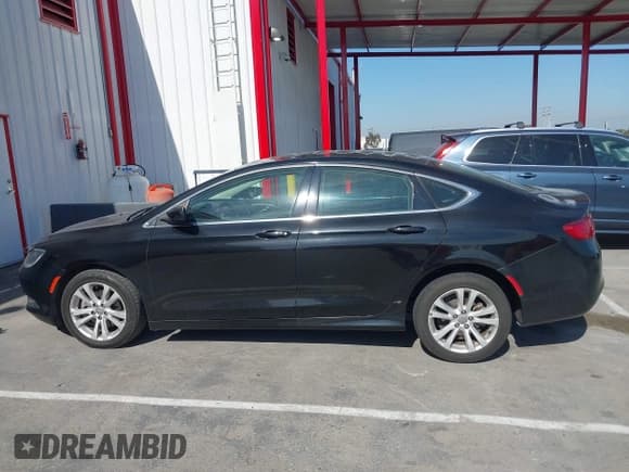 ✅ 2015 Chrysler 200 Limited • VIN: 1C3CCCABXFN577818 • Lot: 43593226. Listed on IAAI with 94,027 mi. Free auction sales archive from the USA and detailed vehicle history report at DreamBid. Image 14.