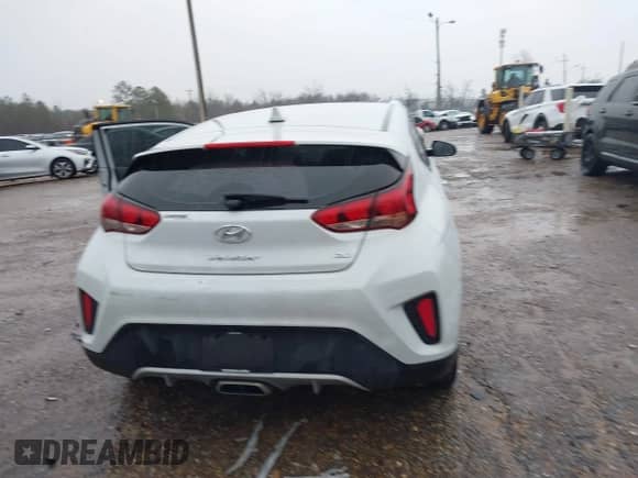 2019 Hyundai Veloster 2.0 z VIN KMHTG6AF7KU017934, wystawiony jako IAAI lot #41700835 z przebiegiem 50 594 mil mil oraz . Historia ofert i sprzedaży dostępna na DreamBid. Obrazek 16.
