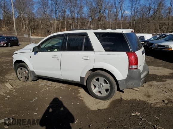 ✅ 2004 Saturn VUE V6 • VIN: 5GZCZ63434S807304 • Lot: 46278015. Wystawiony na Copart z przebiegiem 178 866 mil. Bezpłatny archiwum sprzedaży aukcyjnych z USA i szczegółowy raport historii pojazdu na DreamBid. Zdjęcie 2.