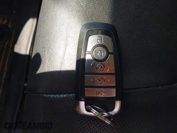 ✅ 2019 Ford Fusion Titanium • VIN: 3FA6P0K94KR253669 • Лот: 42861475. Опубликован ранее на IAAI с пробегом 88 617 миль. Бесплатный доступ к архиву аукционных продаж из США и подробный отчёт об истории автомобиля на DreamBid. Изображение 11.