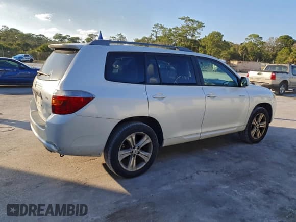 ✅ 2009 Toyota Highlander Sport • VIN: JTEES43A692113301 • Lot: 96940075. Listed on Copart with 193,453 mi. Free auction sales archive from the USA and detailed vehicle history report at DreamBid. Image 3.