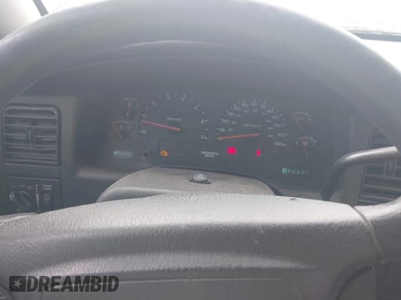 ✅ 2004 Dodge Dakota SLT • VIN: 1D7HG48N14S503851 • Lot: 41883437. Wystawiony na IAAI z przebiegiem 225 505 mil. Bezpłatny archiwum sprzedaży aukcyjnych z USA i szczegółowy raport historii pojazdu na DreamBid. Zdjęcie 7.