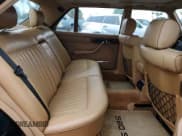 ✅ 1988 Mercedes-Benz 560 • VIN: WDBCA39D7JA399081 • Lot: 84432025. Listed on Copart with 118,269 mi. Free auction sales archive from the USA and detailed vehicle history report at DreamBid. Image 10.