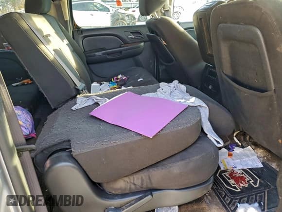 ✅ 2011 Chevrolet Suburban LS • VIN: 1GNSCHE09BR265951 • Lot: 93891265. Listed on Copart with 209,312 mi. Free auction sales archive from the USA and detailed vehicle history report at DreamBid. Image 11.