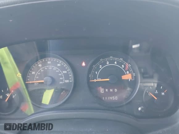 ✅ 2016 Jeep Patriot High Altitude • VIN: 1C4NJRFB3GD709556 • Lot: 41238260. Wystawiony na IAAI z przebiegiem 111 450 mil. Bezpłatny archiwum sprzedaży aukcyjnych z USA i szczegółowy raport historii pojazdu na DreamBid. Zdjęcie 7.