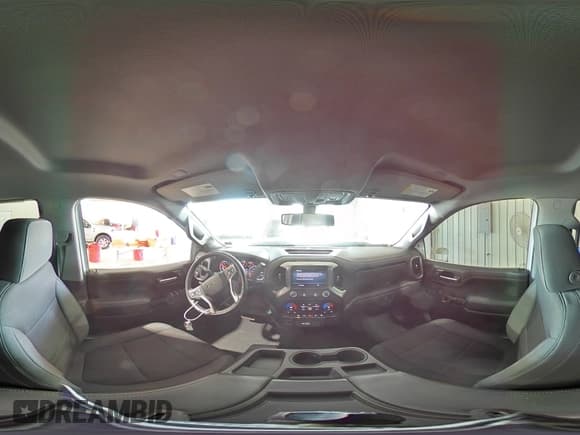 ✅ 2021 Chevrolet Silverado 1500 RST • VIN: 3GCUYEET2MG225371 • Lot: 71009395. Wystawiony na Copart z przebiegiem 114 104 mil. Bezpłatny archiwum sprzedaży aukcyjnych z USA i szczegółowy raport historii pojazdu na DreamBid. Zdjęcie 15.