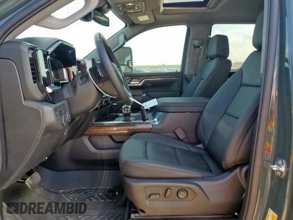 ✅ 2025 Chevrolet Silverado 1500 LT Trail Boss • VIN: 3GCUKFE85SG336657 • Lot: 84893195. Wystawiony na Copart z przebiegiem 4 990 mil. Bezpłatny archiwum sprzedaży aukcyjnych z USA i szczegółowy raport historii pojazdu na DreamBid. Zdjęcie 7.