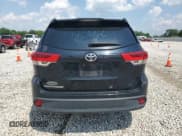 ✅ 2017 Toyota Highlander LE • VIN: 5TDZARFH3HS031662 • Lot: 60726675. Wystawiony na Copart z przebiegiem 83 443 mil. Bezpłatny archiwum sprzedaży aukcyjnych z USA i szczegółowy raport historii pojazdu na DreamBid. Zdjęcie 6.