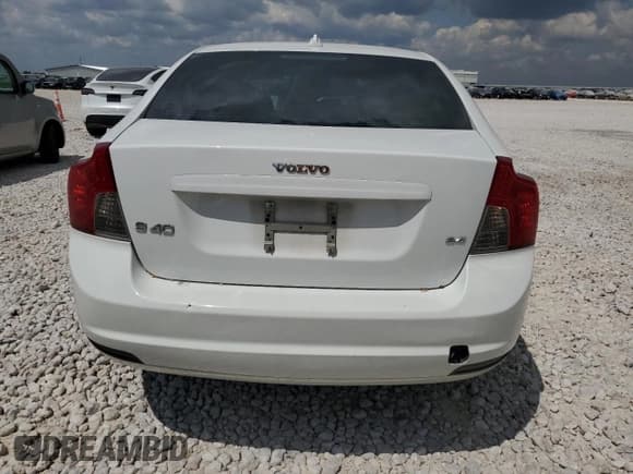✅ 2008 Volvo S40 2.4L • VIN: YV1MS390782404441 • Lot: 64450564. Listed on Copart with 186,448 mi. Free auction sales archive from the USA and detailed vehicle history report at DreamBid. Image 6.
