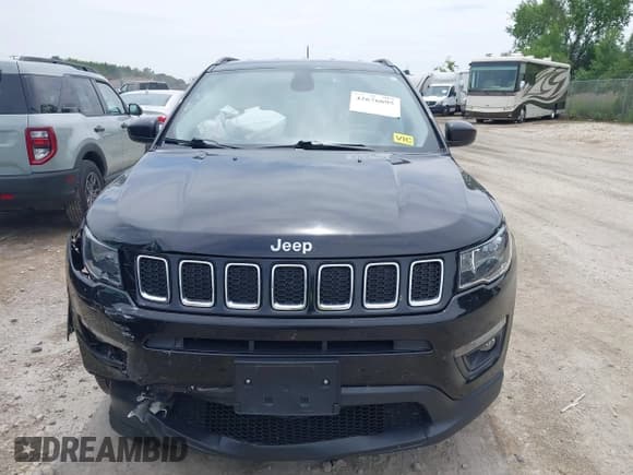 ✅ 2021 Jeep Compass Latitude • VIN: 3C4NJDBBXMT579547 • Lot: 42676695. Listed on IAAI with 80,562 mi. Free auction sales archive from the USA and detailed vehicle history report at DreamBid. Image 12.