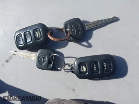 ✅ 2005 Toyota Camry STD • VIN: JTDBE32K553032166 • Lot: 43557922. Listed on IAAI with 275,367 mi. Free auction sales archive from the USA and detailed vehicle history report at DreamBid. Image 11.