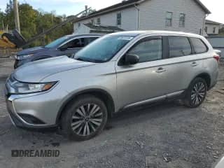 2019 Mitsubishi Outlander ES with VIN JA4AZ3A31KZ055666, listed as a Copart auction lot 85672725 with Not provided miles and Clean title. Bid and sale history available at DreamBid. Image 1.
