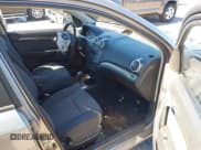 ✅ 2008 Chevrolet Aveo LT • VIN: KL1TG56648B177918 • Lot: 41575526. Wystawiony na IAAI z przebiegiem 178 725 mil. Bezpłatny archiwum sprzedaży aukcyjnych z USA i szczegółowy raport historii pojazdu na DreamBid. Zdjęcie 5.