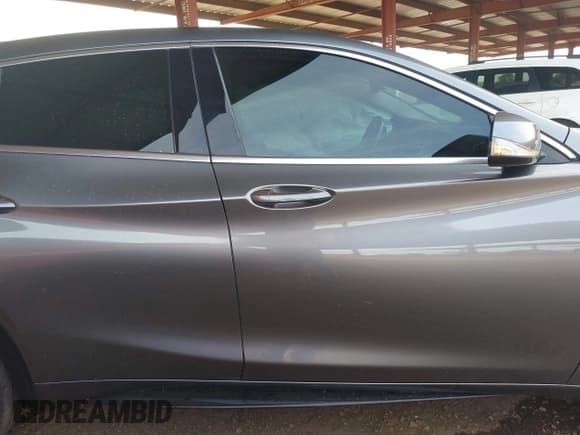 ✅ 2018 Infiniti QX30 Sport • VIN: SJKCH5CP8JA004818 • Лот: 40998610. Опубликован ранее на IAAI с пробегом 49 103 миль. Бесплатный доступ к архиву аукционных продаж из США и подробный отчёт об истории автомобиля на DreamBid. Изображение 13.
