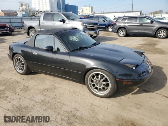 ✅ 1990 Mazda MX-5 Miata Special Edition • VIN: JM1NA3518L0128688 • Lot: 77797504. Wystawiony na Copart z przebiegiem 187 104 mil. Bezpłatny archiwum sprzedaży aukcyjnych z USA i szczegółowy raport historii pojazdu na DreamBid. Zdjęcie 4.