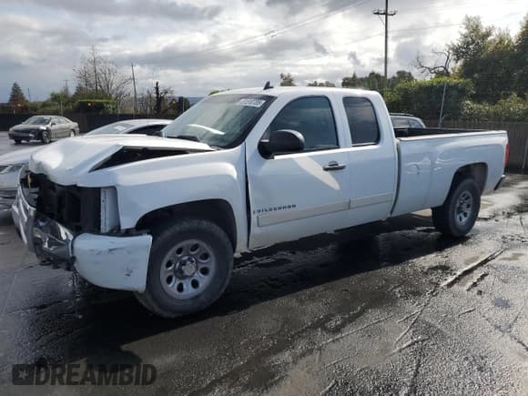 ✅ 2007 Chevrolet Silverado 1500 Work Truck • VIN: 1GCEC19J27E579939 • Lot: 51510705. Listed on Copart with 179,565 mi. Free auction sales archive from the USA and detailed vehicle history report at DreamBid. Image 1.