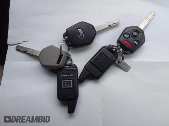 ✅ 2010 Subaru Outback Limited Power Moon • VIN: 4S4BRBLC0A3372868 • Lot: 43912481. Listed on IAAI with 120,770 mi. Free auction sales archive from the USA and detailed vehicle history report at DreamBid. Image 11.