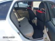 ✅ 2019 Mercedes-Benz GLC 300 • VIN: WDC0G4KB6KV127921 • Lot: 42955720. Wystawiony na IAAI z przebiegiem 105 408 mil. Bezpłatny archiwum sprzedaży aukcyjnych z USA i szczegółowy raport historii pojazdu na DreamBid. Zdjęcie 8.