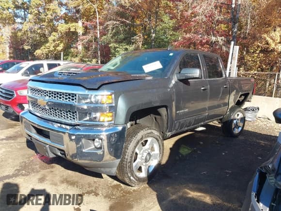 ✅ 2019 Chevrolet Silverado 2500HD LT • VIN: 1GC1KSEY1KF185426 • Лот: 40644945. Опубликован ранее на IAAI с пробегом 111 476 миль. Бесплатный доступ к архиву аукционных продаж из США и подробный отчёт об истории автомобиля на DreamBid. Изображение 17.