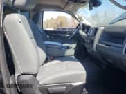 ✅ 2015 Ram 1500 Tradesman • VIN: 3C6JR7AT2FG560089 • Lot: 52805415. Wystawiony na Copart z przebiegiem 120 500 mil. Bezpłatny archiwum sprzedaży aukcyjnych z USA i szczegółowy raport historii pojazdu na DreamBid. Zdjęcie 7.