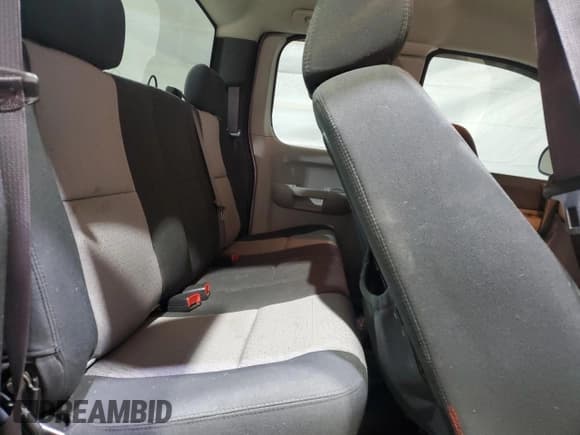 ✅ 2008 GMC Sierra 1500 Work Truck • VIN: 1GTEC19XX8Z326981 • Lot: 93147395. Wystawiony na Copart z przebiegiem 170 292 mil. Bezpłatny archiwum sprzedaży aukcyjnych z USA i szczegółowy raport historii pojazdu na DreamBid. Zdjęcie 10.