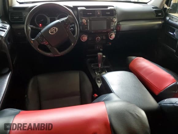 ✅ 2016 Toyota 4Runner Limited • VIN: JTEBU5JR2G5337799 • Lot: 90372645. Listed on Copart with 165,103 mi. Free auction sales archive from the USA and detailed vehicle history report at DreamBid. Image 8.