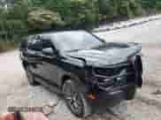 2023 Chevrolet Tahoe Commercial z VIN 1GNSKLED3PR157406, wystawiony jako Copart lot #58371095 z przebiegiem 27 083 mil mil oraz Szkoda całkowita • Salvage title. Historia ofert i sprzedaży dostępna na DreamBid. Obrazek 4.