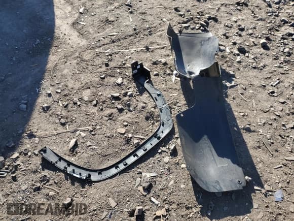 ✅ 2025 Hyundai Tucson SEL • VIN: 5NMJBCDE2SH464772 • Lot: 83396084. Wystawiony na Copart z przebiegiem 4 536 mil. Bezpłatny archiwum sprzedaży aukcyjnych z USA i szczegółowy raport historii pojazdu na DreamBid. Zdjęcie 13.