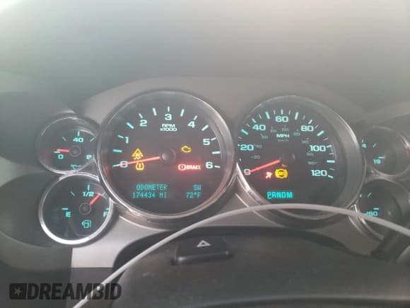 ✅ 2010 Chevrolet Silverado 1500 • VIN: 3GCRKSE25AG193461 • Лот: 80661854. Опубликован ранее на Copart с пробегом 174 434 миль. Бесплатный доступ к архиву аукционных продаж из США и подробный отчёт об истории автомобиля на DreamBid. Изображение 9.