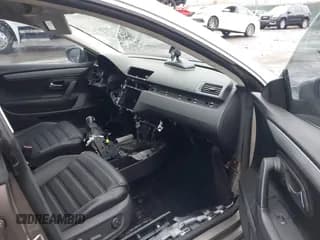 ✅ 2013 Volkswagen CC R-Line • VIN: WVWBP7AN4DE504972 • Lot: 43690319. Wystawiony na IAAI z przebiegiem Nie podano. Bezpłatny archiwum sprzedaży aukcyjnych z USA i szczegółowy raport historii pojazdu na DreamBid. Zdjęcie 5.