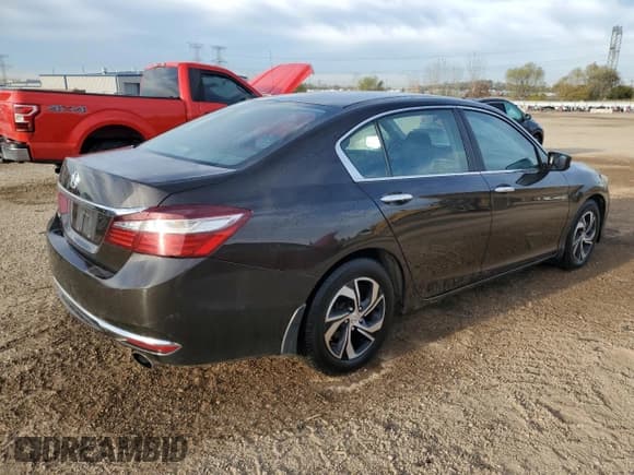 ✅ 2016 Honda Accord LX • VIN: 1HGCR2F32GA197940 • Lot: 90468785. Wystawiony na Copart z przebiegiem 138 412 mil. Bezpłatny archiwum sprzedaży aukcyjnych z USA i szczegółowy raport historii pojazdu na DreamBid. Zdjęcie 3.