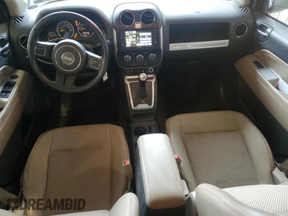 ✅ 2014 Jeep Compass Latitude • VIN: 1C4NJDEB7ED886385 • Lot: 86436925. Wystawiony na Copart z przebiegiem 128 940 mil. Bezpłatny archiwum sprzedaży aukcyjnych z USA i szczegółowy raport historii pojazdu na DreamBid. Zdjęcie 8.