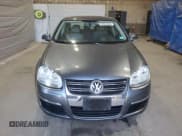 ✅ 2008 Volkswagen Jetta SE • VIN: 3VWRZ71K28M169075 • Lot: 84863305. Listed on Copart with 82,208 mi. Free auction sales archive from the USA and detailed vehicle history report at DreamBid. Image 5.