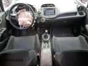 ✅ 2009 Honda Fit • VIN: JHMGE87579S803694 • Лот: 52589325. Опубликован ранее на Copart с пробегом 238 084 миль. Бесплатный доступ к архиву аукционных продаж из США и подробный отчёт об истории автомобиля на DreamBid. Изображение 8.