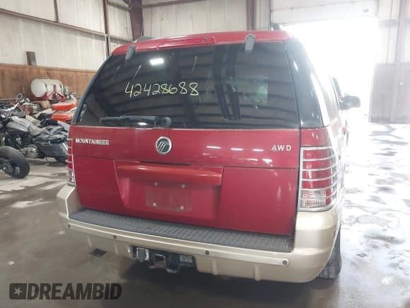 ✅ 2004 Mercury Mountaineer • VIN: 4M2DU86E44UJ22697 • Лот: 42428688. Опубликован ранее на IAAI с пробегом 131 518 миль. Бесплатный доступ к архиву аукционных продаж из США и подробный отчёт об истории автомобиля на DreamBid. Изображение 6.