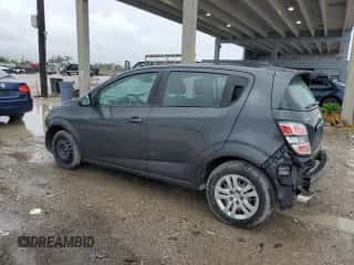 2020 Chevrolet Sonic LT с VIN 1G1JG6SB8L4125352, выставлен на аукционе Copart как лот 51716304 с пробегом 38 875 миль миль и Списание • Salvage title. История ставок и продаж доступна на DreamBid. Изображение 2.