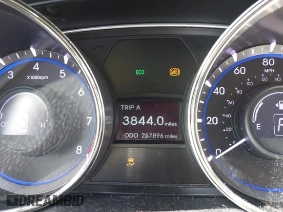 ✅ 2012 Hyundai Sonata GLS • VIN: 5NPEB4AC7CH475247 • Лот: 43547336. Опубликован ранее на IAAI с пробегом 257 896 миль. Бесплатный доступ к архиву аукционных продаж из США и подробный отчёт об истории автомобиля на DreamBid. Изображение 7.