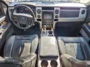 ✅ 2011 Ford F-150 Lariat • VIN: 1FTFW1EF9BFC37775 • Lot: 93996485. Wystawiony na Copart z przebiegiem 273 797 mil. Bezpłatny archiwum sprzedaży aukcyjnych z USA i szczegółowy raport historii pojazdu na DreamBid. Zdjęcie 8.