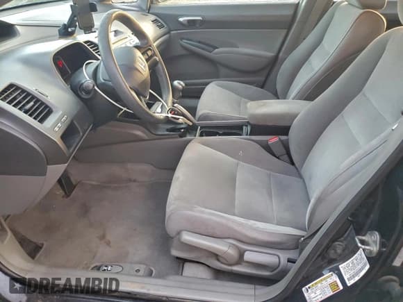 ✅ 2007 Honda Civic LX • VIN: 1HGFA15507L031213 • Lot: 94589145. Wystawiony na Copart z przebiegiem 175 134 mil. Bezpłatny archiwum sprzedaży aukcyjnych z USA i szczegółowy raport historii pojazdu na DreamBid. Zdjęcie 7.