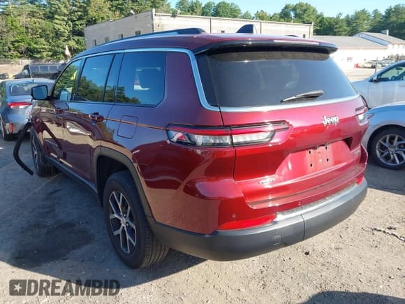 ✅ 2023 Jeep Grand Cherokee Limited • VIN: 1C4RJKBG6P8852746 • Lot: 42572515. Listed on IAAI with 52,503 mi. Free auction sales archive from the USA and detailed vehicle history report at DreamBid. Image 14.