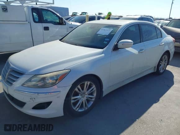 2012 Hyundai Genesis 3.8L с VIN KMHGC4DD0CU201075, выставлен на аукционе IAAI как лот 43367277 с пробегом 132 072 миль миль и . История ставок и продаж доступна на DreamBid. Изображение 2.