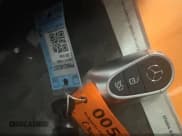 ✅ 2024 Mercedes-Benz C 300 • VIN: W1KAF4GB9RR200584 • Lot: 43083167. Wystawiony na IAAI z przebiegiem 5 955 mil. Bezpłatny archiwum sprzedaży aukcyjnych z USA i szczegółowy raport historii pojazdu na DreamBid. Zdjęcie 11.