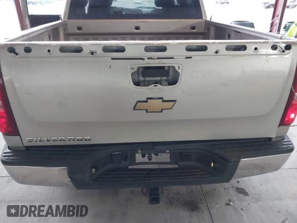 ✅ 2007 Chevrolet Silverado 1500 LS • VIN: 3GCEC13C47G537887 • Лот: 41787728. Опубликован ранее на IAAI с пробегом 242 006 миль. Бесплатный доступ к архиву аукционных продаж из США и подробный отчёт об истории автомобиля на DreamBid. Изображение 17.