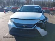 ✅ 2023 Toyota Venza XLE • VIN: JTEAAAAH1PJ145592 • Lot: 43680581. Wystawiony na IAAI z przebiegiem 16 229 mil. Bezpłatny archiwum sprzedaży aukcyjnych z USA i szczegółowy raport historii pojazdu na DreamBid. Zdjęcie 12.