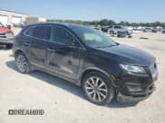 ✅ 2019 Lincoln MKC Reserve • VIN: 5LMCJ3D93KUL04447 • Лот: 71974185. Опубликован ранее на Copart с пробегом 87 110 миль. Бесплатный доступ к архиву аукционных продаж из США и подробный отчёт об истории автомобиля на DreamBid. Изображение 4.