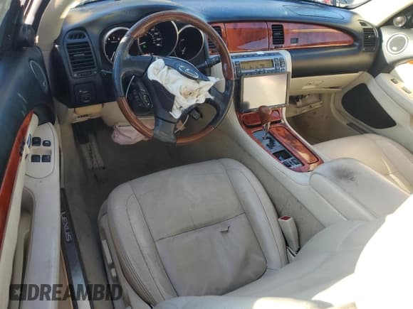 ✅ 2007 Lexus SC 430 • VIN: JTHFN45Y179014155 • Lot: 42896105. Listed on Copart with 142,018 mi. Free auction sales archive from the USA and detailed vehicle history report at DreamBid. Image 8.