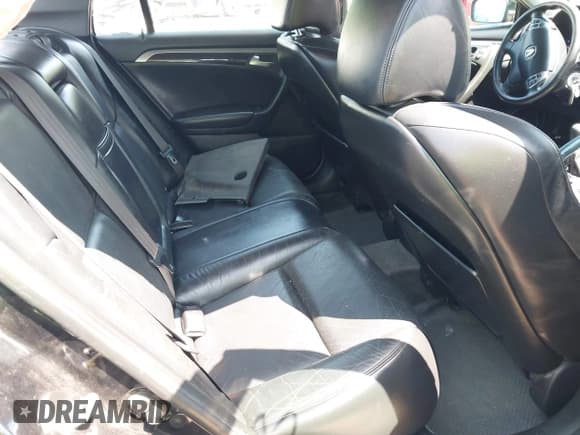 ✅ 2004 Acura TL • VIN: 19UUA65544A075811 • Лот: 42554123. Опубликован ранее на IAAI с пробегом 238 752 миль. Бесплатный доступ к архиву аукционных продаж из США и подробный отчёт об истории автомобиля на DreamBid. Изображение 8.