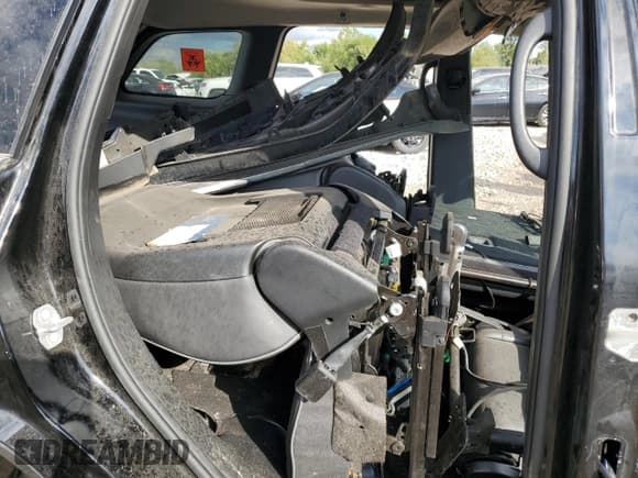 ✅ 2020 Jeep Grand Cherokee Summit • VIN: 1C4RJFJT4LC127675 • Лот: 69256075. Опубликован ранее на Copart с пробегом Не указан. Бесплатный доступ к архиву аукционных продаж из США и подробный отчёт об истории автомобиля на DreamBid. Изображение 11.