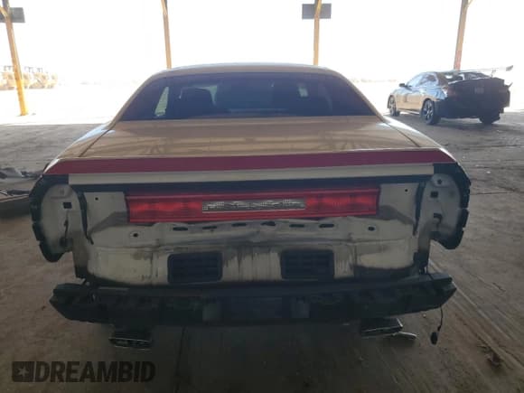 ✅ 2013 Dodge Challenger SXT • VIN: 2C3CDYAG8DH648784 • Lot: 92084445. Wystawiony na Copart z przebiegiem 106 855 mil. Bezpłatny archiwum sprzedaży aukcyjnych z USA i szczegółowy raport historii pojazdu na DreamBid. Zdjęcie 6.